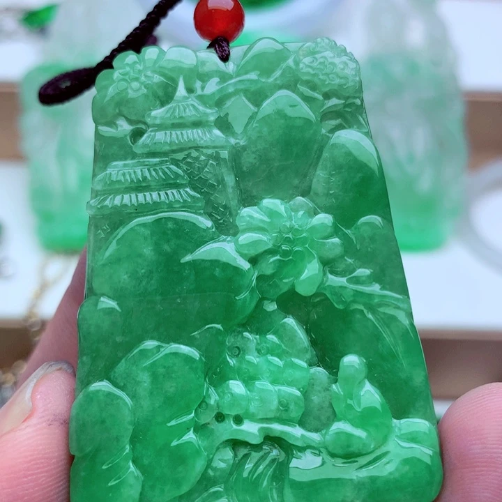 吊坠(不含链)未镶嵌翡翠