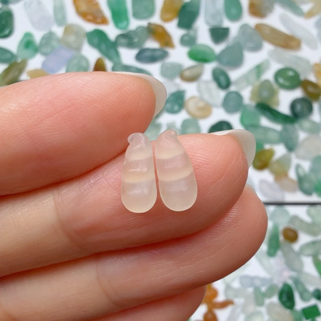 定制翡翠未镶嵌小豆子