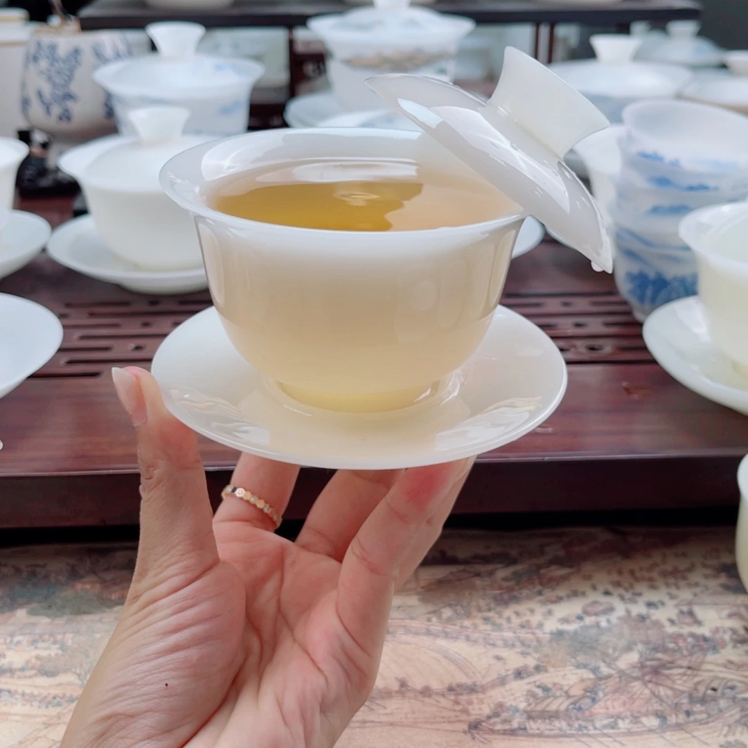 璞玉高冰130毫升附近，款