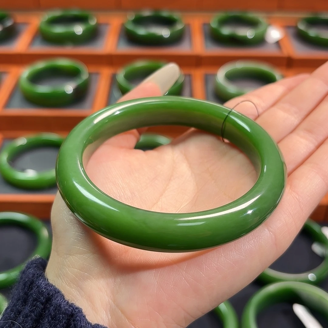 和田玉（碧玉）未镶嵌手镯62-63/粉阳绿