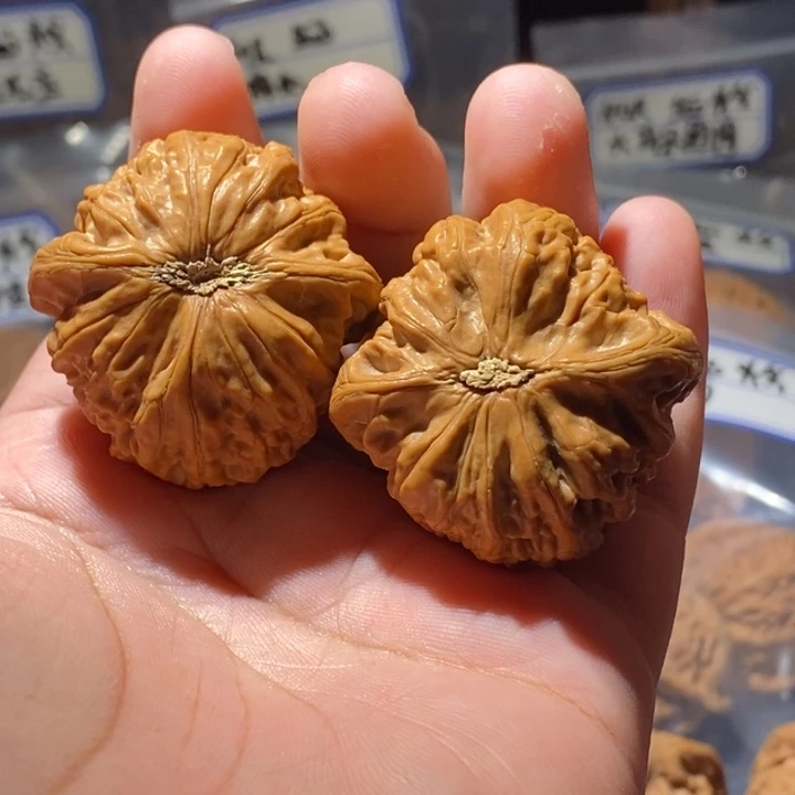 桑***鸽吊坠文玩核桃40铁锤