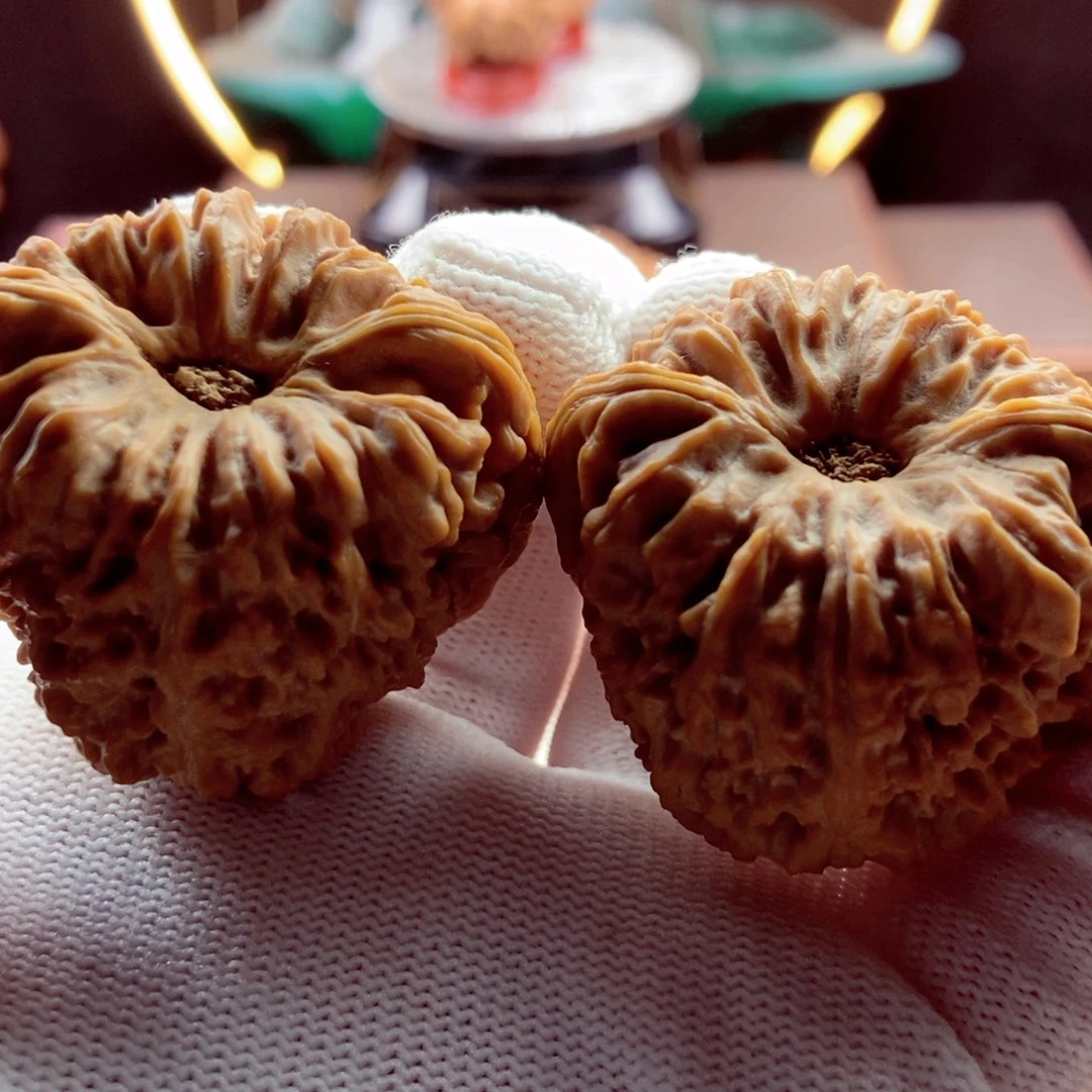 文玩核桃把件拉丝大凹41.8尺42.5克