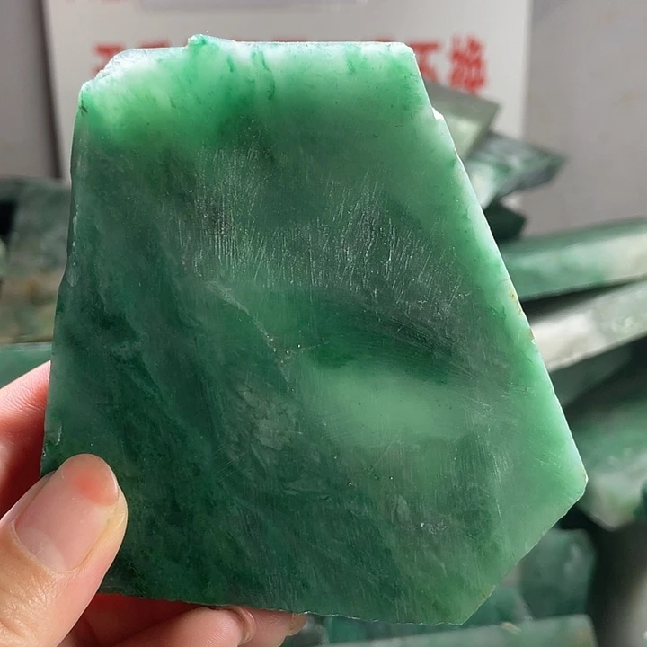 自***神定制石英质玉（非洲翠）