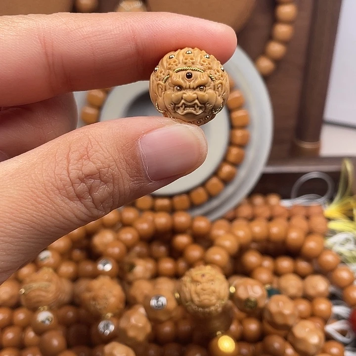 凤***槃猴头核桃吊坠横财