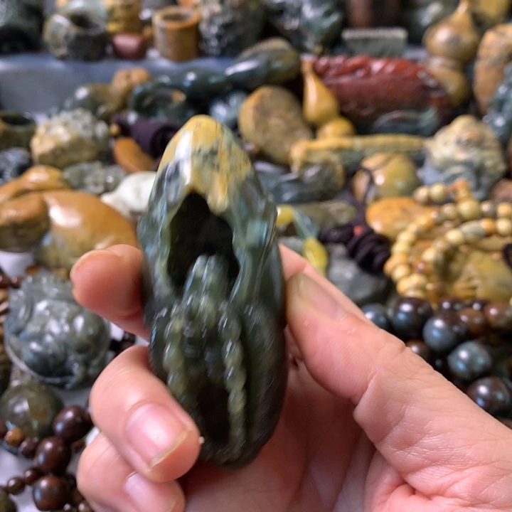 未镶嵌岫岩河磨玉（透闪石质玉）笔搁