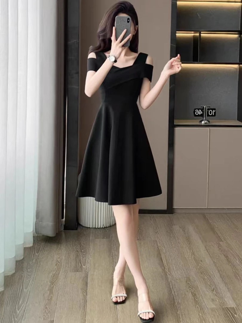 6755-1小众款气质小黑裙连衣裙
