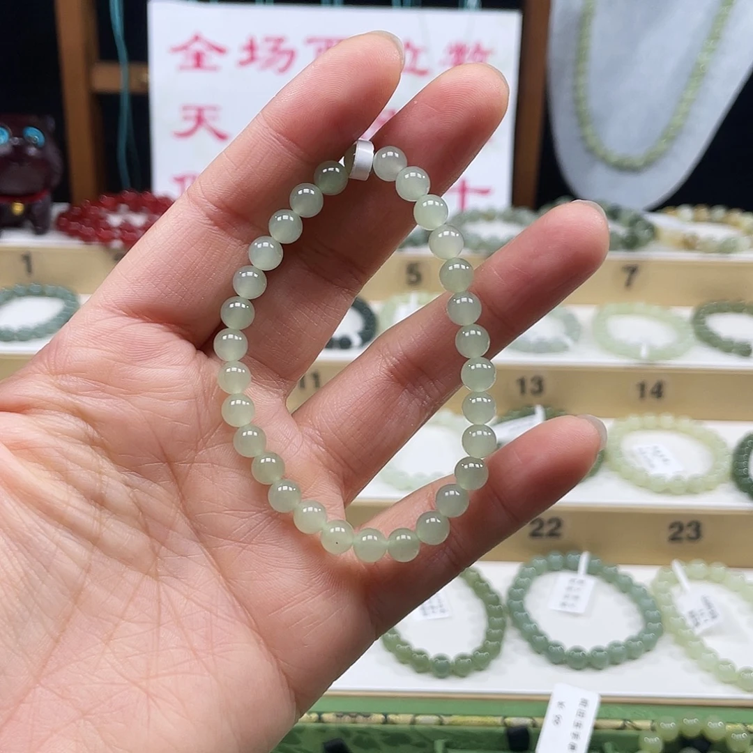 小***恋和田玉未镶嵌手链