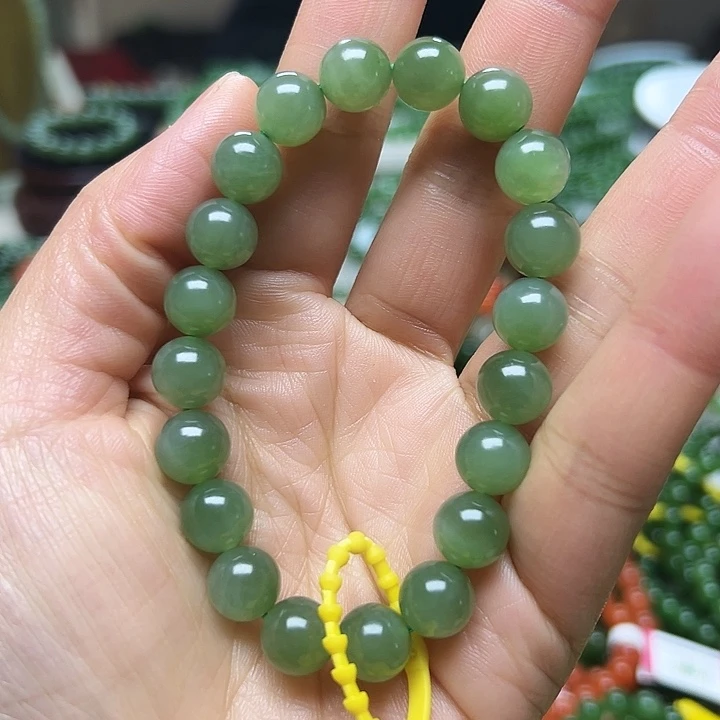 和田玉（碧玉）未镶嵌手链
