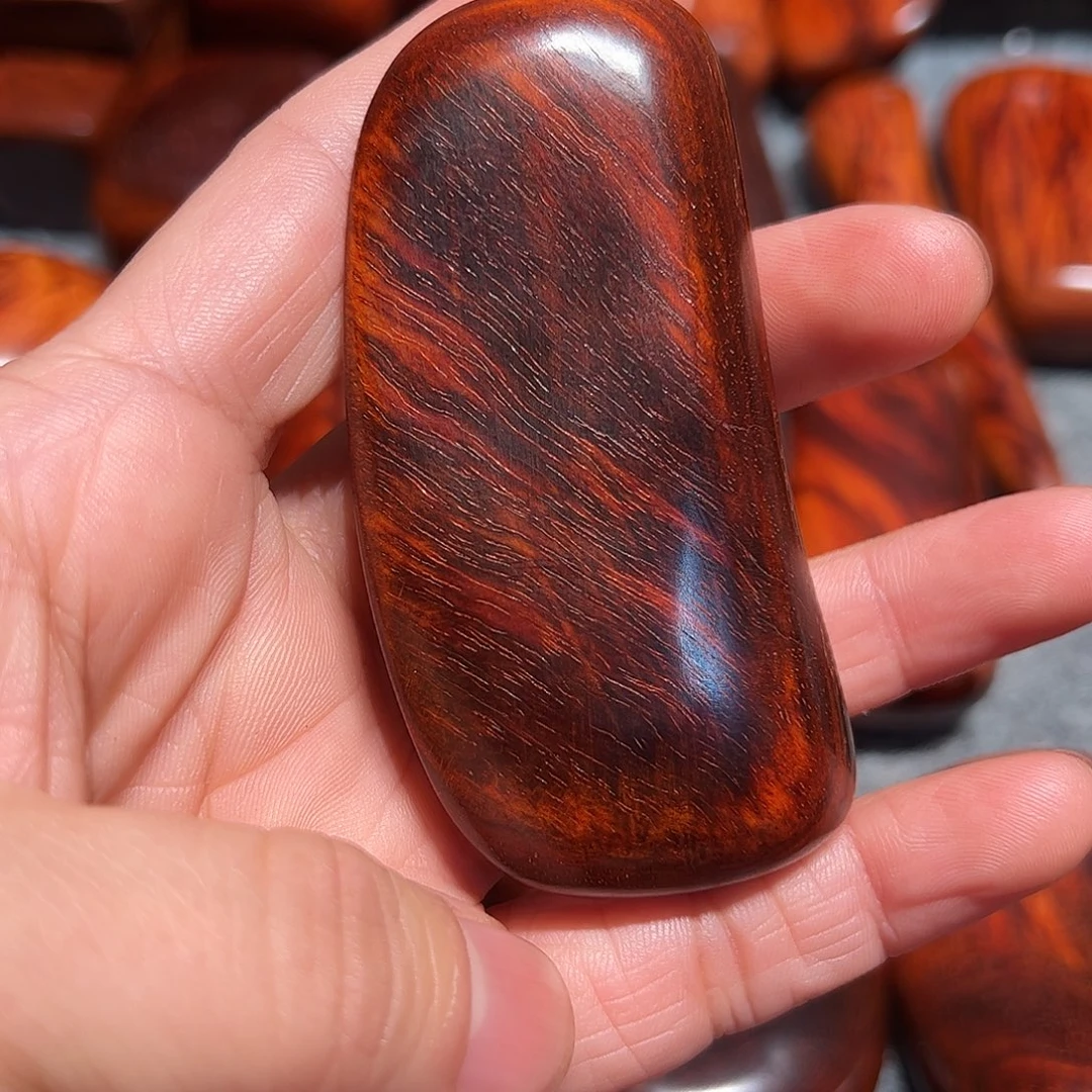 b***h檀香紫檀（小叶紫檀）