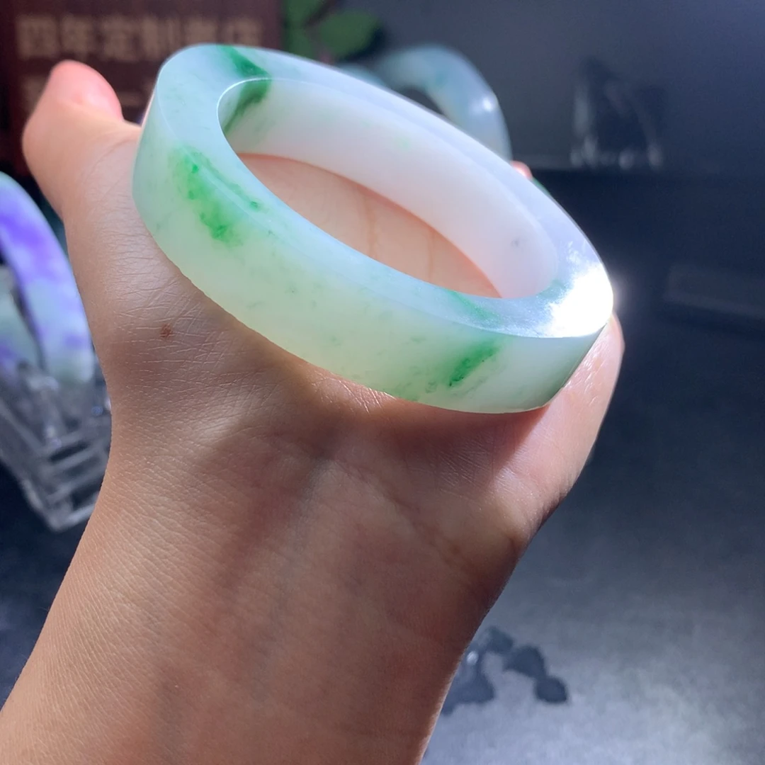 定制翡翠手镯未镶嵌