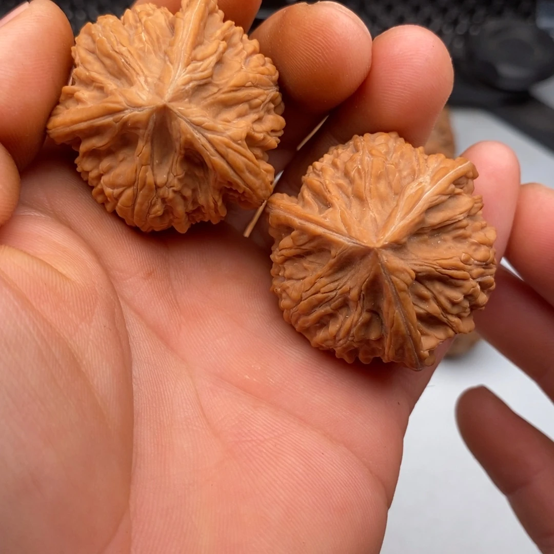 把件文玩核桃40文山三棱