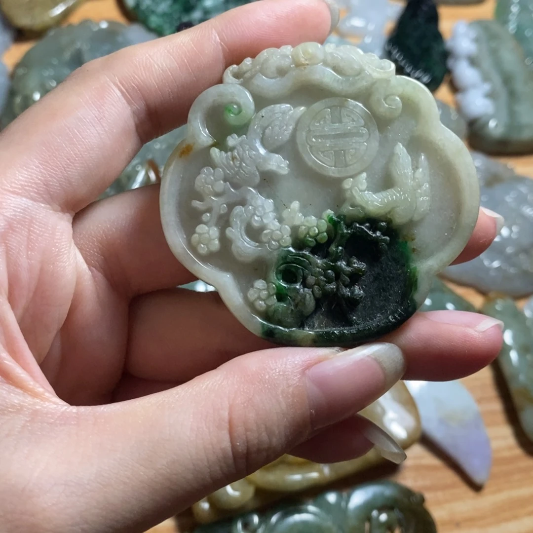 翡翠未镶嵌颈饰翡翠吊坠