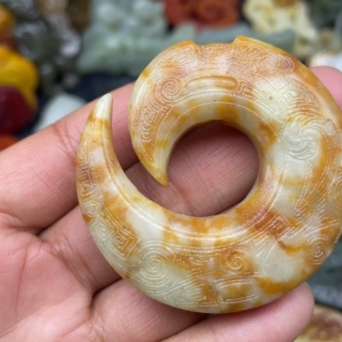 蛇纹石玉颈饰未镶嵌14