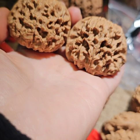 文玩核桃吊坠46门墩