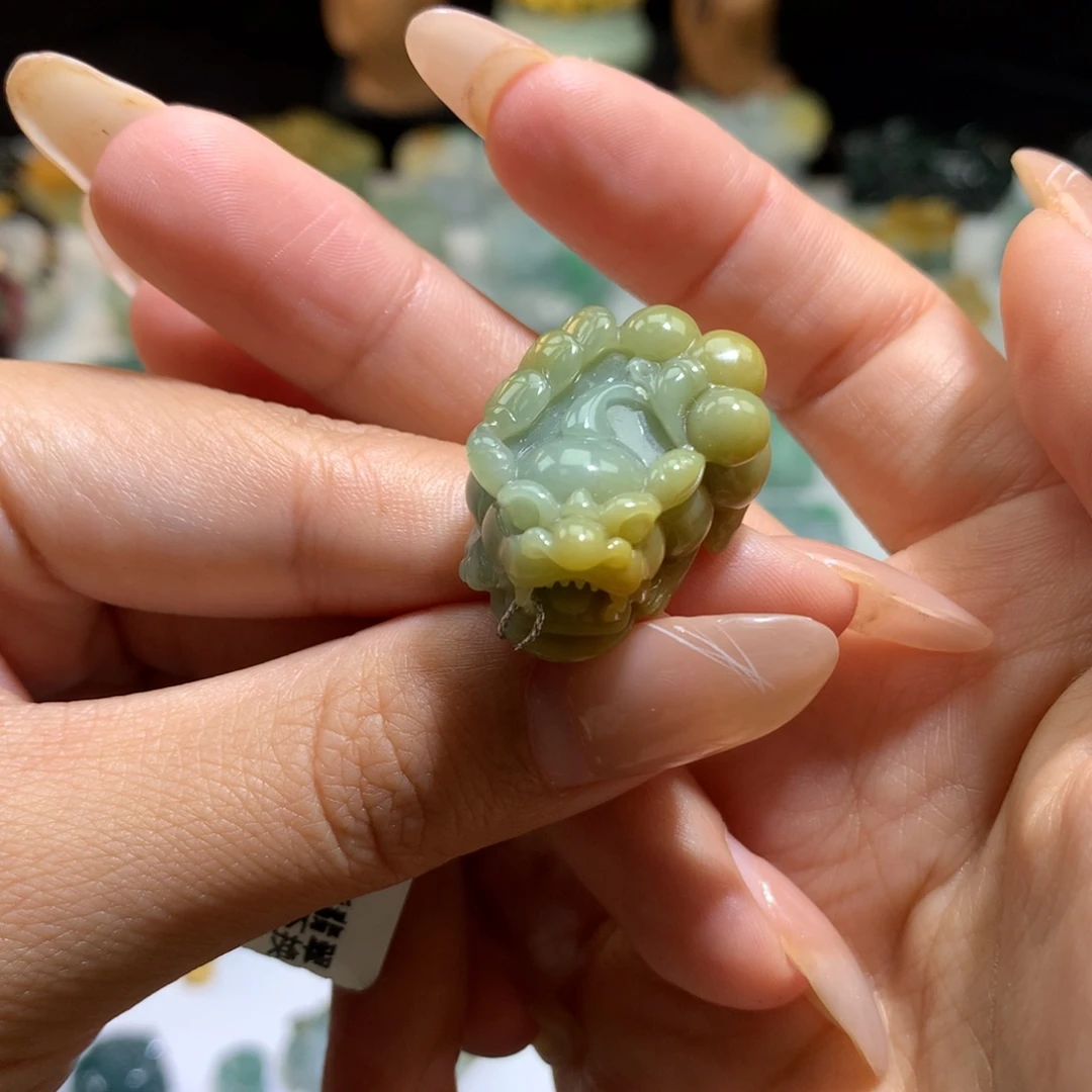 翡翠未镶嵌颈饰翡翠貔貅