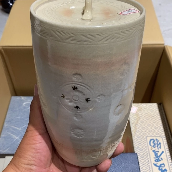 日本淘器水指大漏