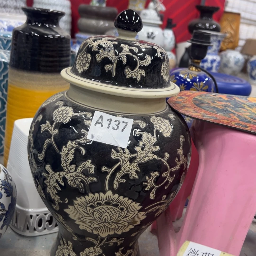 微瑕青花瓷器值得厚爱