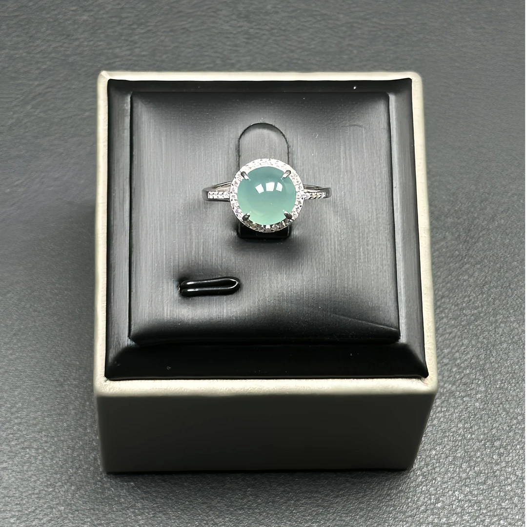 【阁林】豪镶款冰绿戒指 精美 时尚 气质