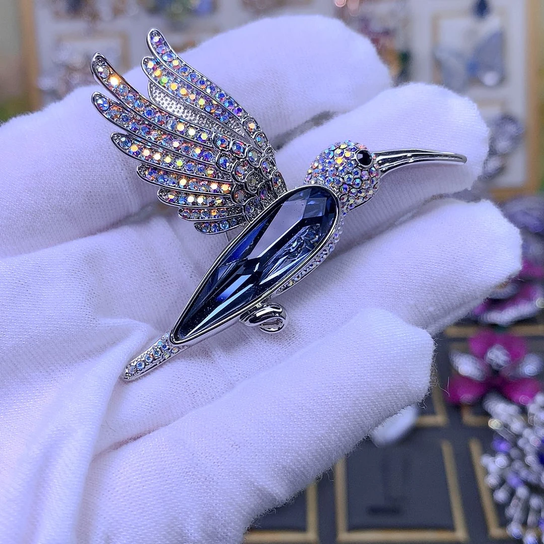 合成立方氧化锆铜施华胸针