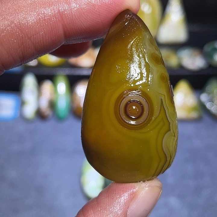 玛瑙/玉髓未镶嵌珠宝奇石