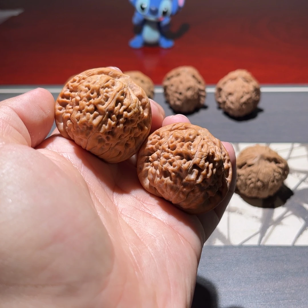 岁***…文玩核桃吊坠莲花