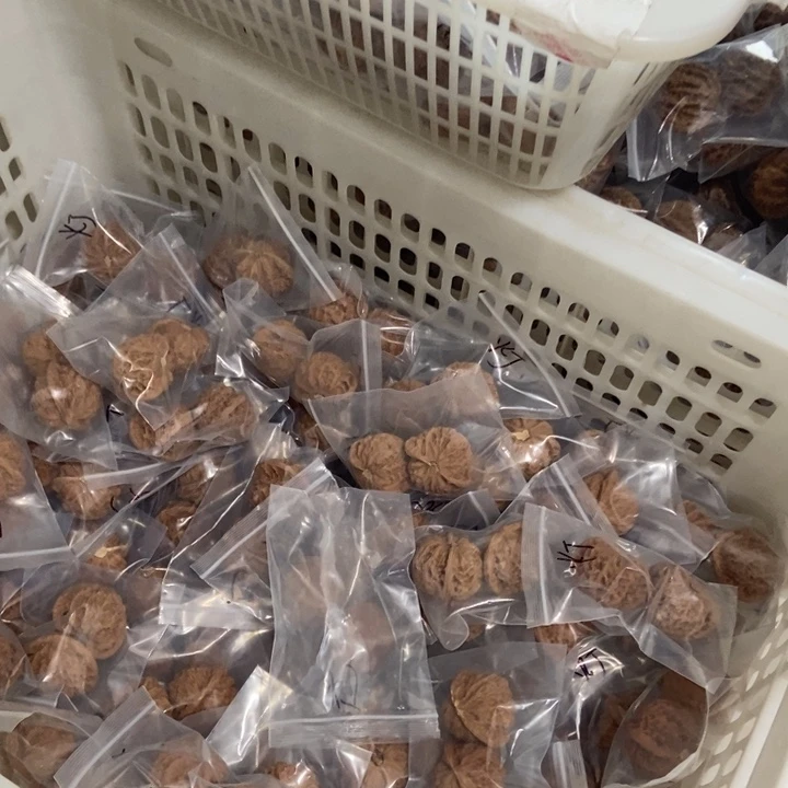 吊坠文玩核桃大灯瑕疵