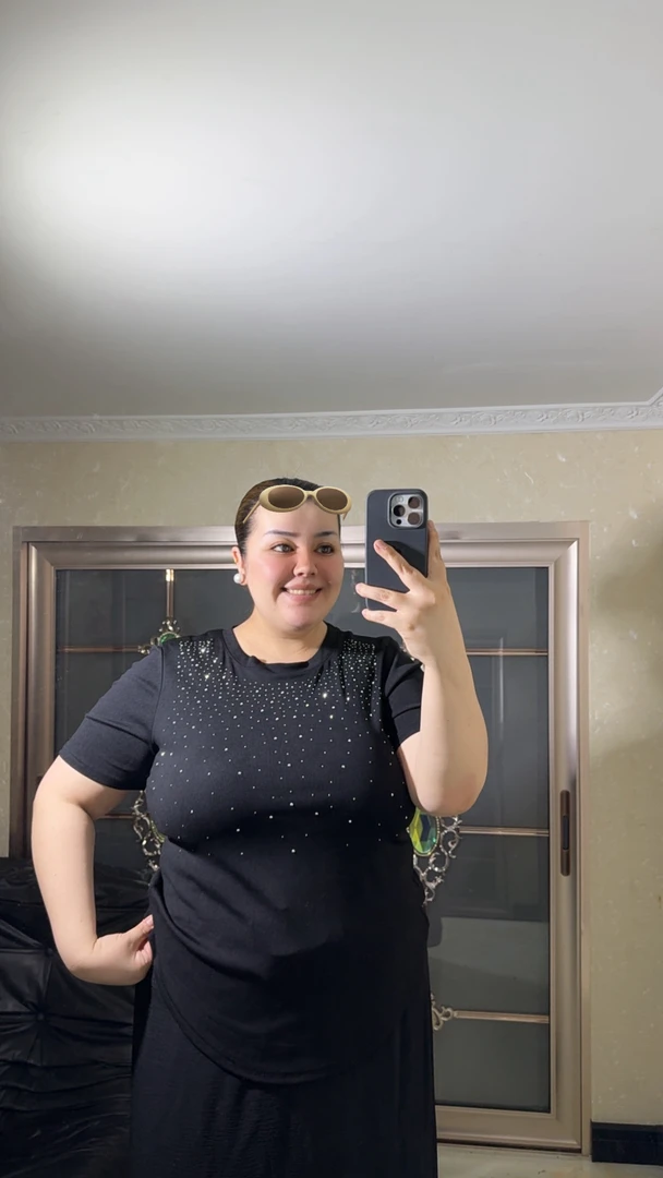 九月家大码大弹力钻T恤