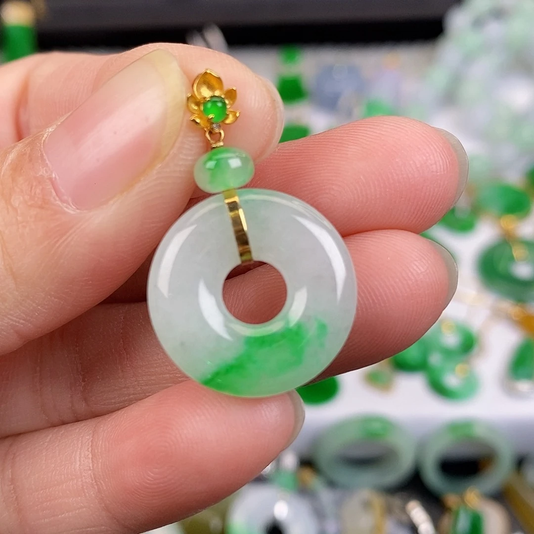 吊坠(不含链)18K金镶嵌翡翠