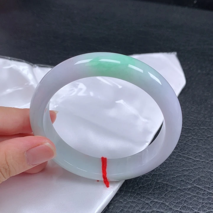 未镶嵌手镯翡翠。。