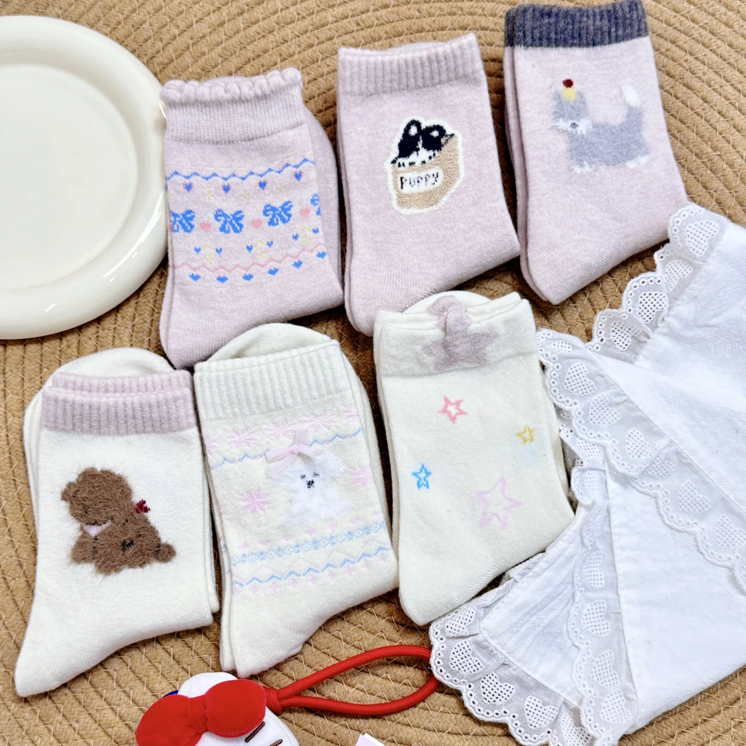 《花田兔》新品秋冬蝴蝶结毛绒绒中筒袜