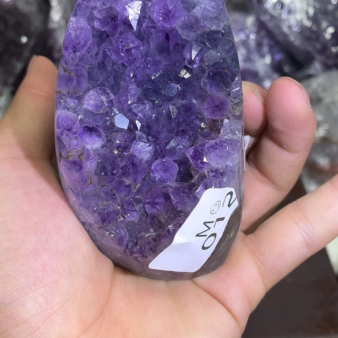 未镶嵌水晶大型摆件（非配饰）