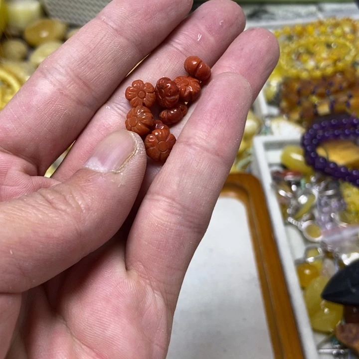 南红玛瑙未镶嵌吊坠多样性发货2个