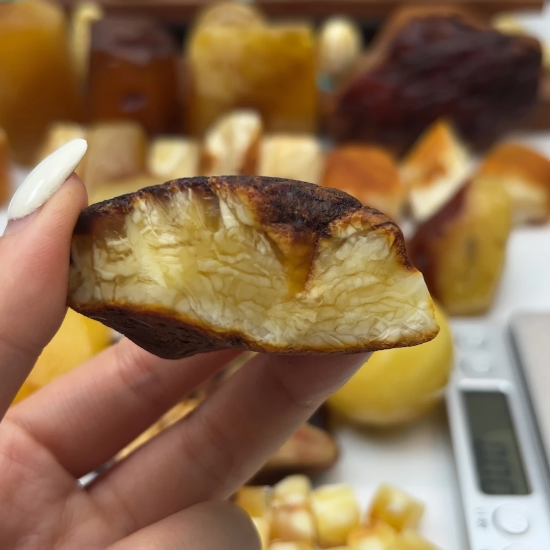 l***z定制琥珀未镶嵌不退不换