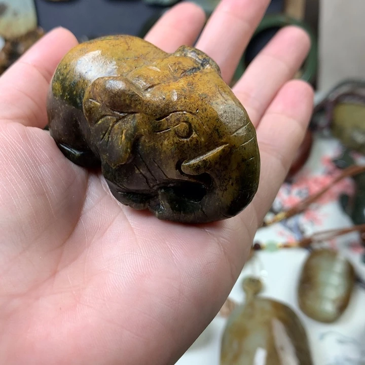 岫岩河磨玉（透闪石质玉）手把未镶嵌