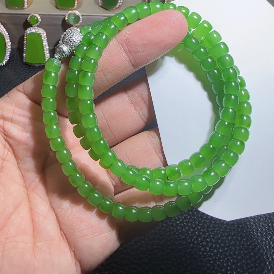 未镶嵌手链和田玉莫*