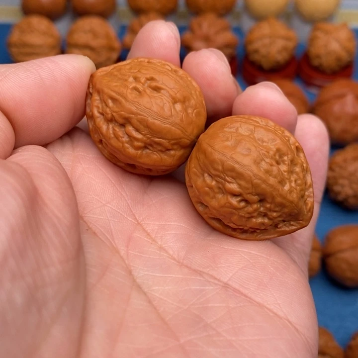 文玩核桃把件粗筋