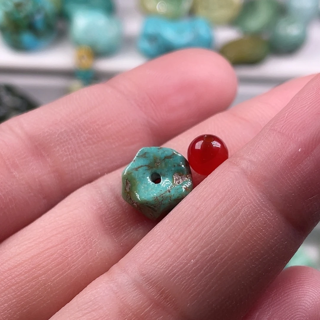 南红玛瑙足铂镶嵌颈饰