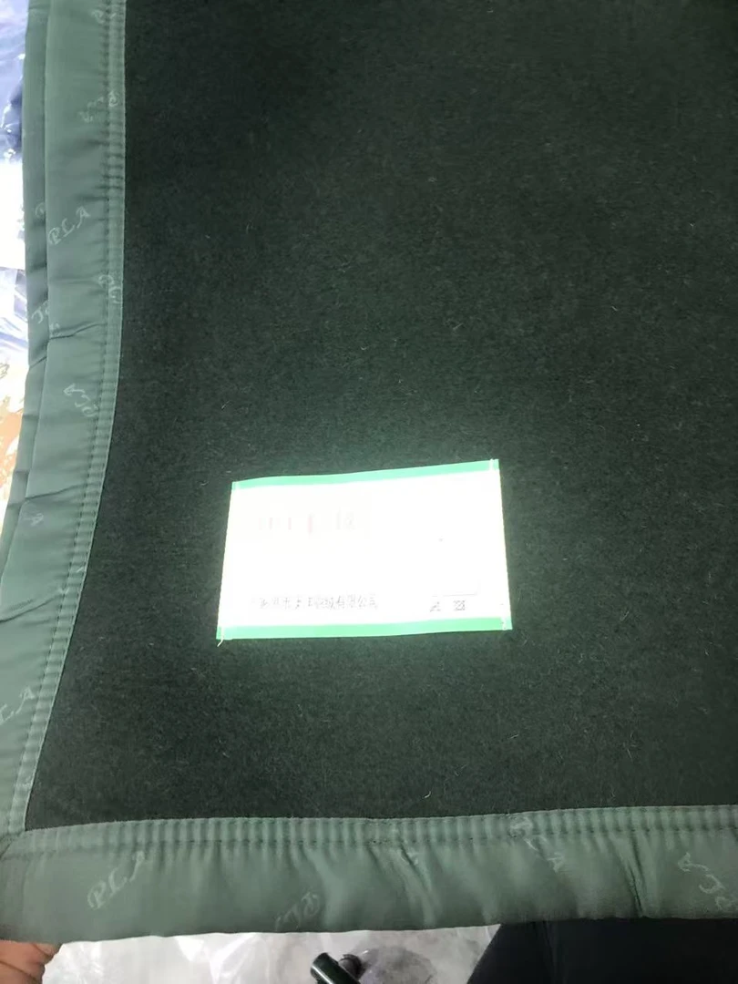 墨绿色  毛毯  藏青色毛毯