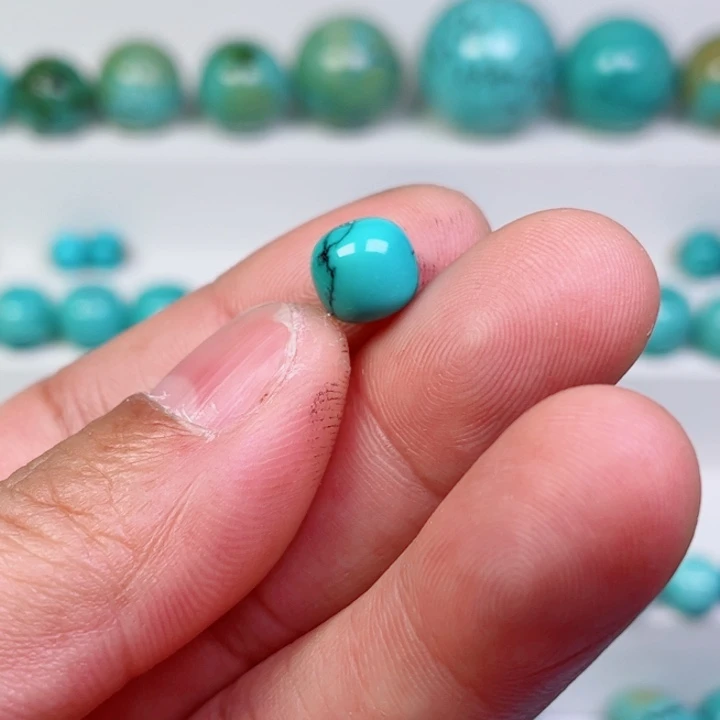 右***翼绿松石未镶嵌珠宝奇石