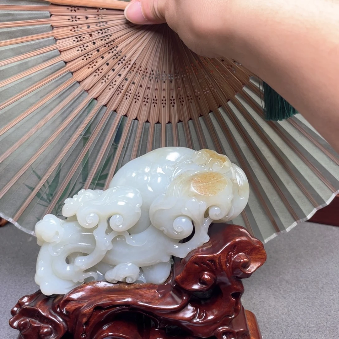 未镶嵌和田玉摆件