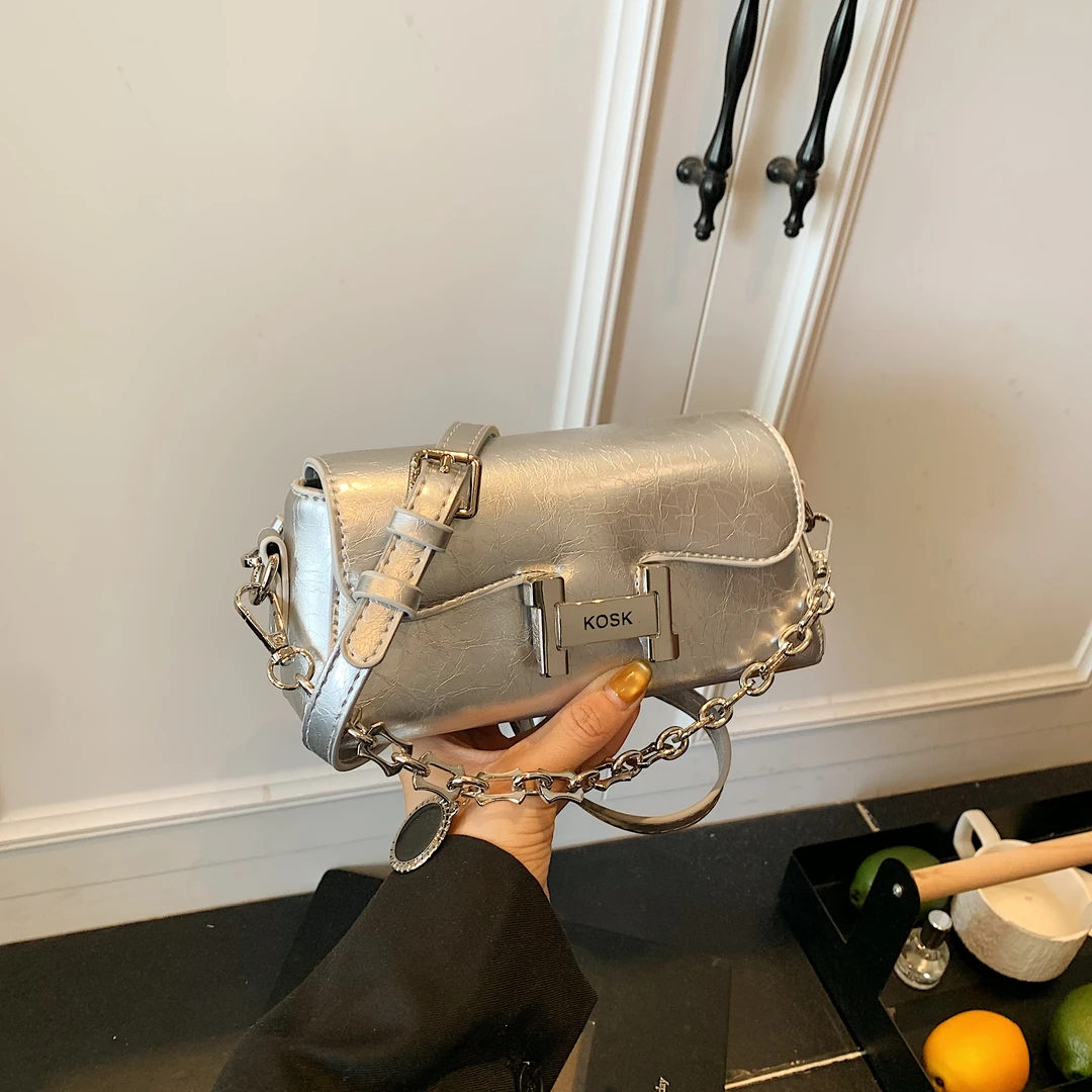 2025夏季女士新款时尚百搭油蜡皮单肩斜挎小方包2130