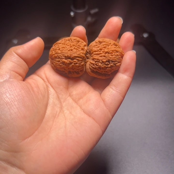 文玩核桃吊坠建*33拉丝蚂蚁纹南疆石