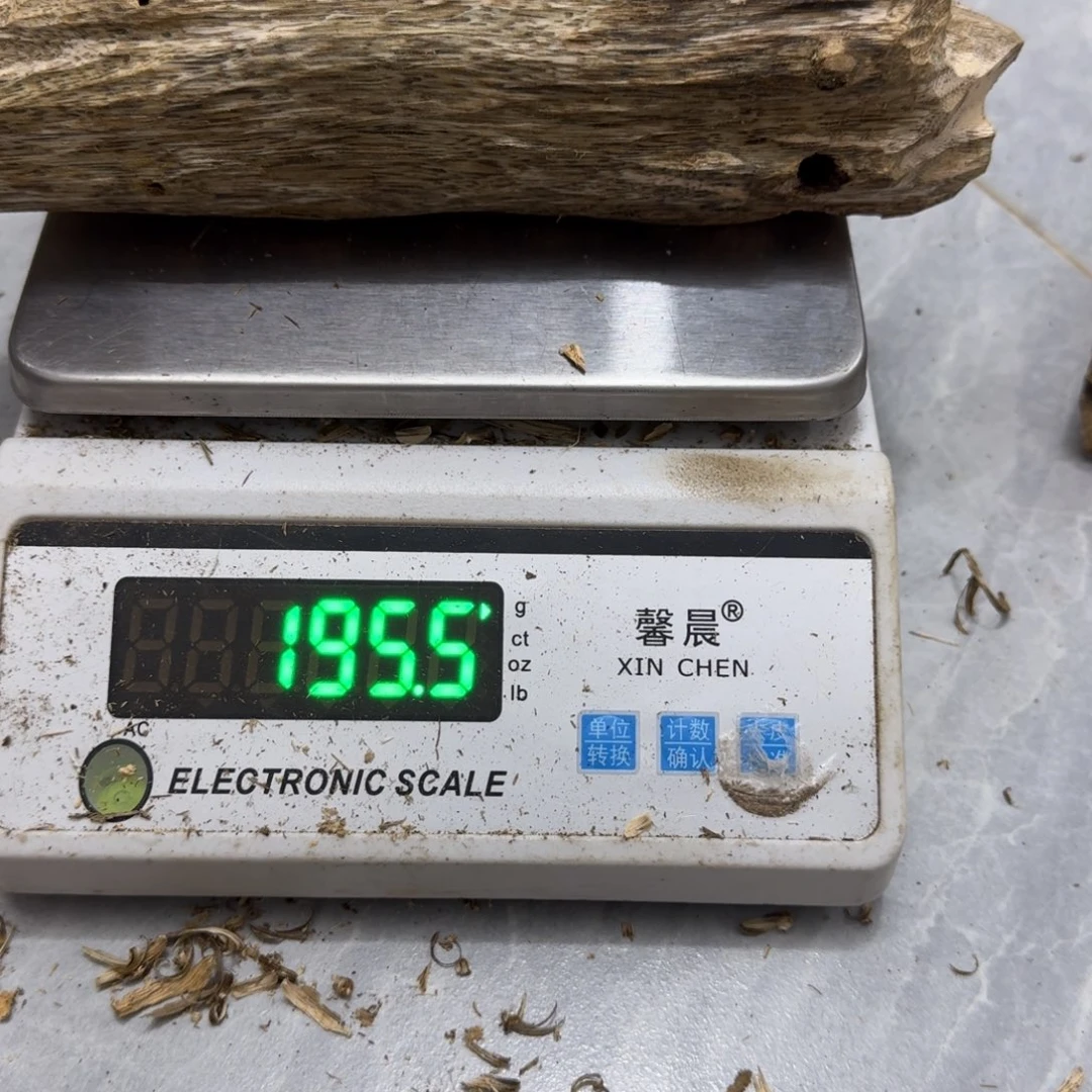 沉香碎屑沉香绿绮楠沉香195克