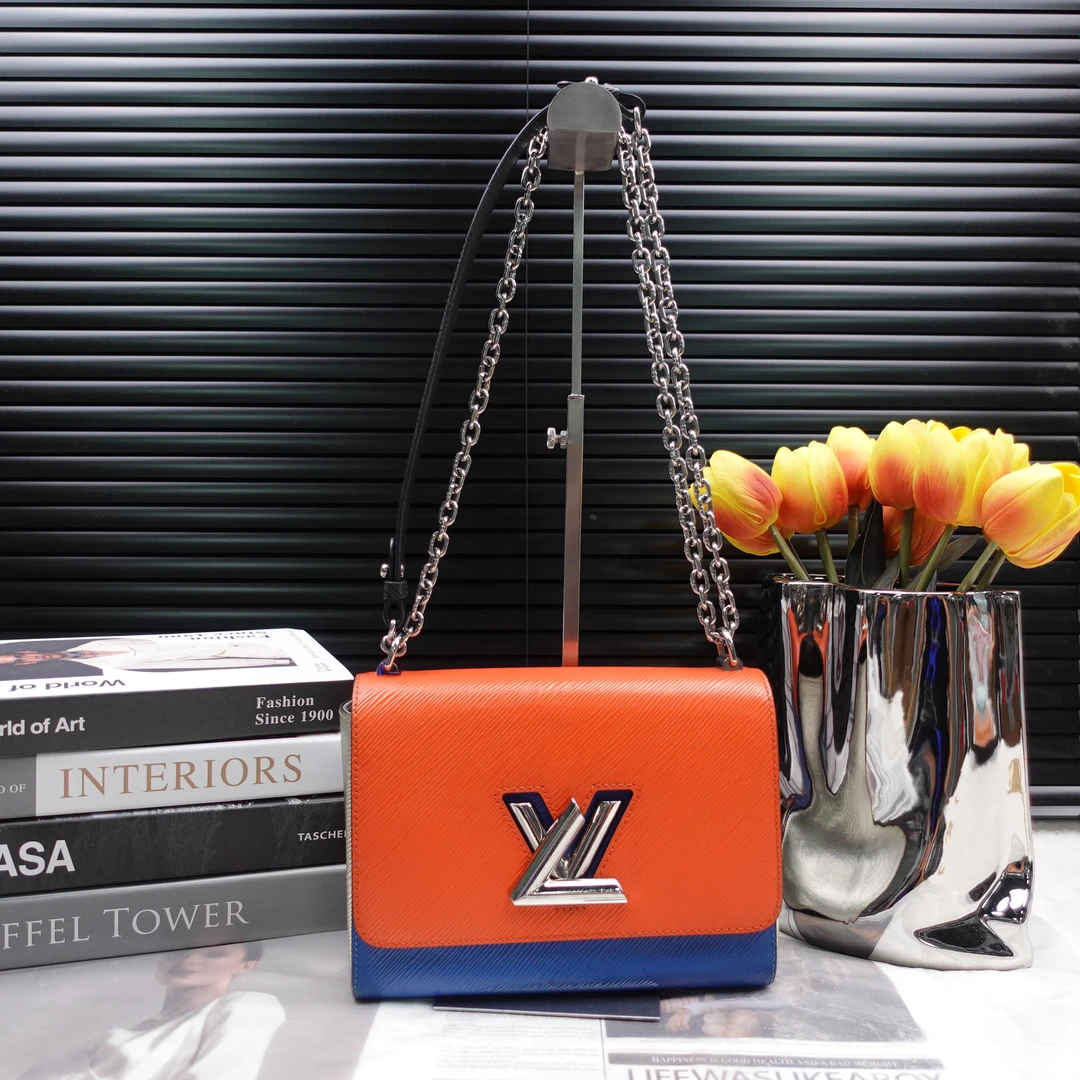 95新 LouisVuitton/路易威登 单肩包/T20244703