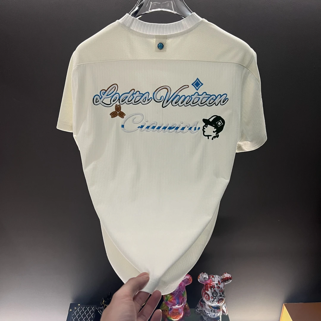 实物绝对惊艳你 奢牌亲肤百搭高品质男士T恤 小鹏  L236