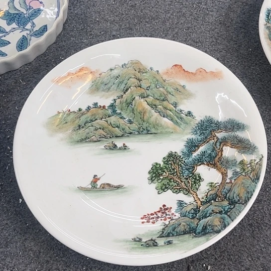 摆件弥****9陶瓷制品摆件….