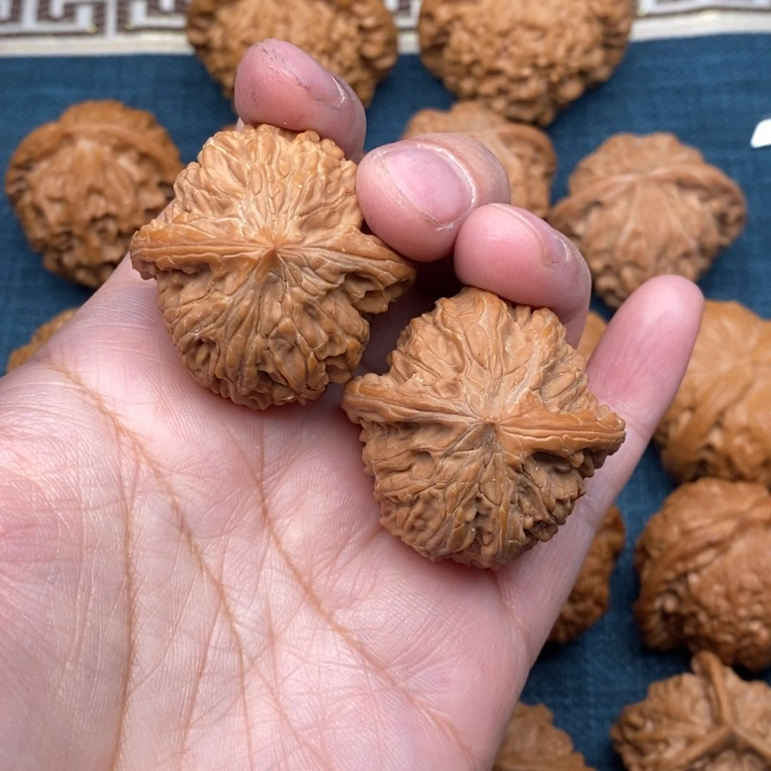 文玩核桃把件36精品山地球磨