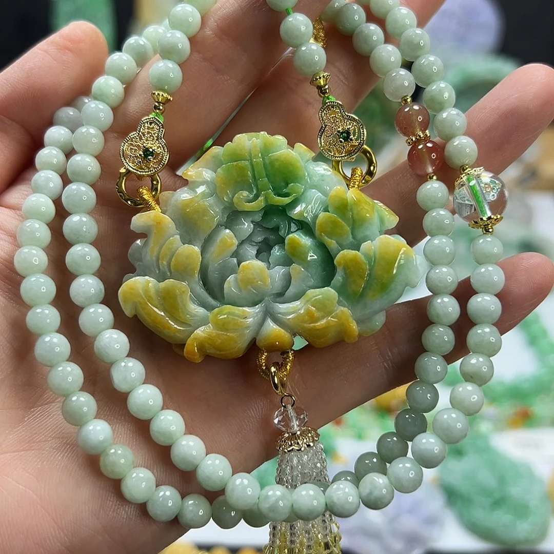 翡翠未镶嵌颈饰吊坠