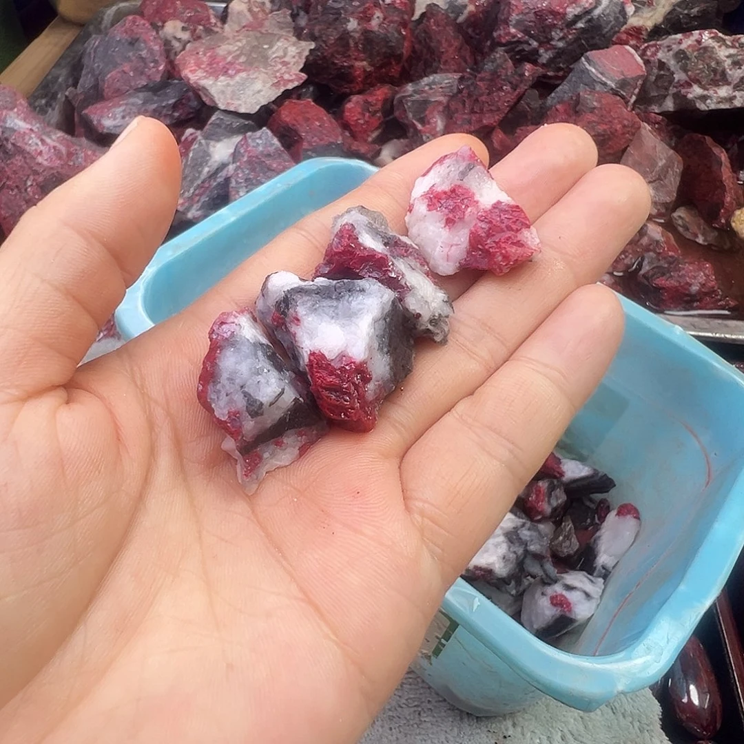 清***和天然辰砂天然原矿朱砂