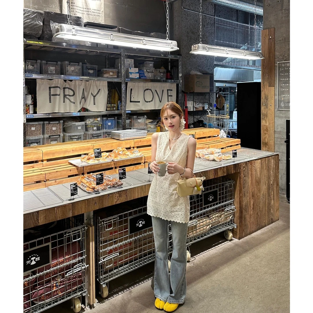 洋气衣服女夏季气质镂空背心裙子休闲无袖上衣显瘦牛仔裤百搭长裤